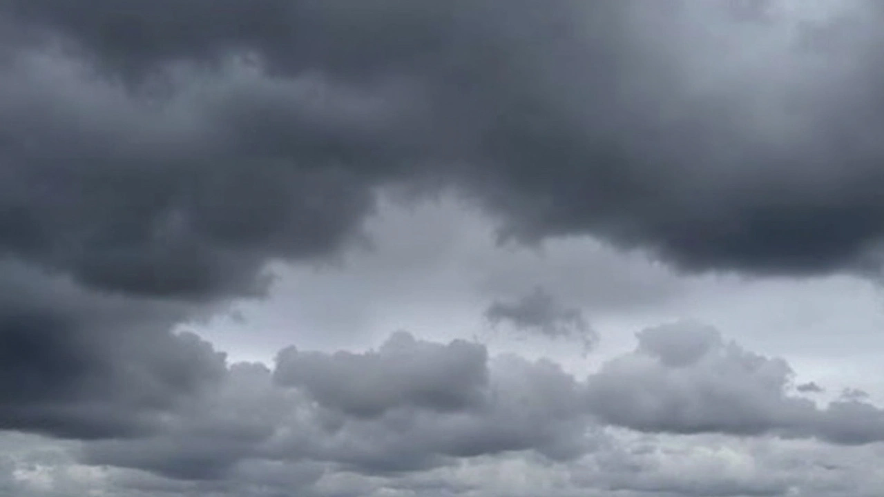 Chuva forte atinge 32 cidades do Espírito Santo com alerta amarelo do Inmet